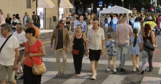 Pinerolo allunga gli orari notturni dei dehors