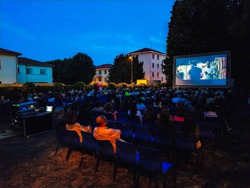 Il cinema torna in piazza da stasera con 20 appuntamenti
