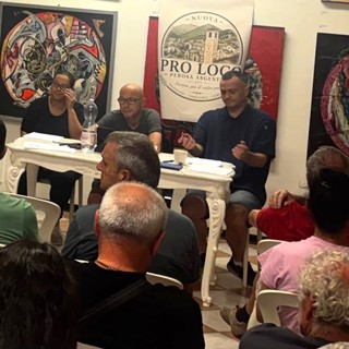 La nuova pro loco, con al centro il presidente Crisci