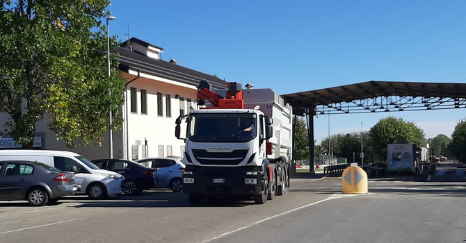 Il Pinerolese trova una mediazione sull’alleanza dei rifiuti Il Pinerolese trova una mediazione sull’alleanza dei rifiuti