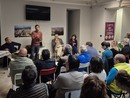 Luca Salvai durante il suo intervento nella sede del Pd Luca Salvai durante il suo intervento nella sede del Pd