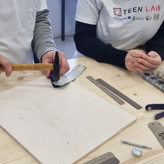 Scrittura, laser e 3D nei laboratori dedicati ai giovani del Pinerolese