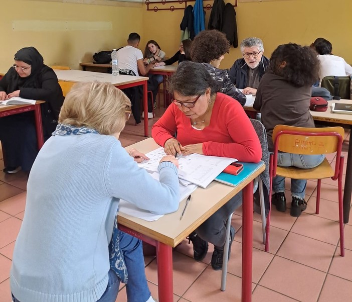 Italiano per stranieri/1: tre gli sportelli della Penny Wirton nel Pinerolese