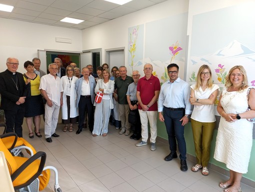 Pannelli decorativi nella stanza del fine vita al Pronto soccorso di Pinerolo Pannelli decorativi nella stanza del fine vita al Pronto soccorso di Pinerolo