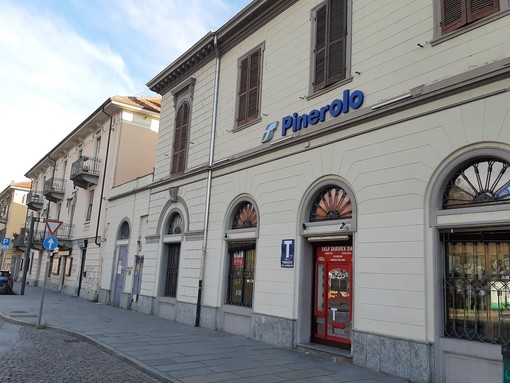 Torino-Pinerolo chiusa per tre mesi: ecco come spostarsi in bus dal 15 giugno al 14 settembre