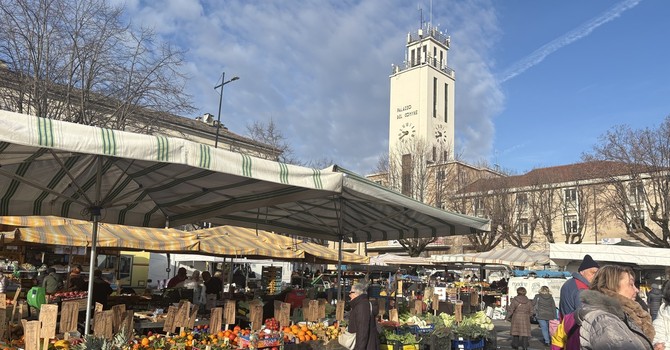 Il mercato di piazza Vittorio Veneto