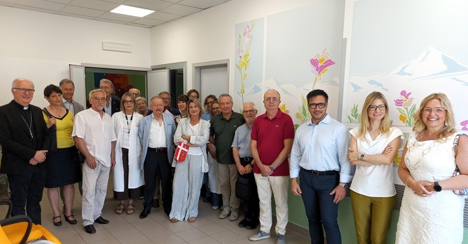 Pannelli decorativi nella stanza del fine vita al Pronto soccorso di Pinerolo