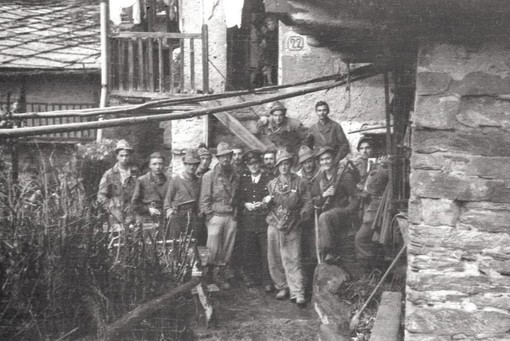 Inverno 1944-1945: uomini della banda di Francesco Dema e Fiore Toye a Perosa Argentina
