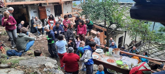 Festa a Poumarat: si guarda alla possibilità di restauro e riuso adattivo Festa a Poumarat: si guarda alla possibilità di restauro e riuso adattivo