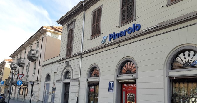 “Per i pendolari prendere il treno è un vero calvario”