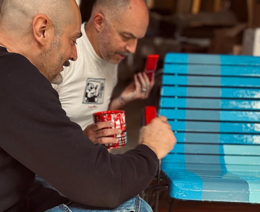 Pesce e Da Rold al lavoro sulla panchina Pesce e Da Rold al lavoro sulla panchina