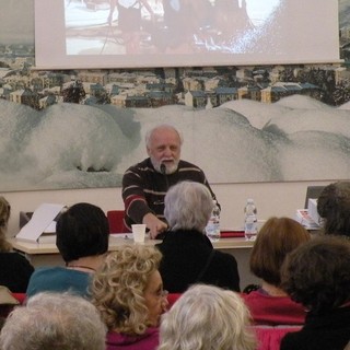 Renato Galetto, oratore in un convegno di Ama