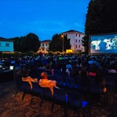 Il cinema torna in piazza da stasera con 20 appuntamenti Il cinema torna in piazza da stasera con 20 appuntamenti