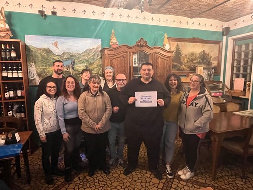 Da sinistra Roberto Manduco, Sara Mercurio, Francesca Toppino, Zaira Campioni, Maria Luisa Canale, Giuliana Salvai, Cristiano Nepote, Andrea Ibi, Lara Orso e Tiziana Pantorno