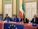 Giovanni Trinchieri, primo a sinistra, in un incontro del Mfe pinerolese