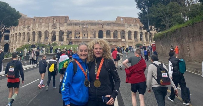 Da sinistra, Bertalot e Severini con il Colosseo sullo sfondo