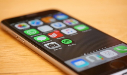 Quando lo smartphone entra in famiglia: a Cumiana nasce un nuovo gruppo di confronto