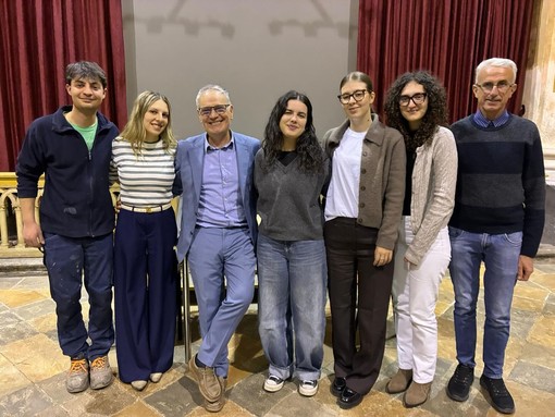 Da sinistra Alessandro Priolo, Michela Rosso, Loris Ferrero, Alessia Raso, Samantha Saluzzo, Marta Cappa e Claudio Scalerandi Da sinistra Alessandro Priolo, Michela Rosso, Loris Ferrero, Alessia Raso, Samantha Saluzzo, Marta Cappa e Claudio Scalerandi