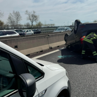 Incidente tra più mezzi in tangenziale: lo scontro tra Allamano e Sito: un ferito, traffico bloccato