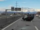Auto ribaltata in tangenziale a Stupinigi: un ferito, forti rallentamenti sul traffico