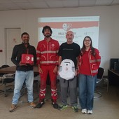 Defibrillatori nelle borgate: la Val Pellice prova a battere il tempo Defibrillatori nelle borgate: la Val Pellice prova a battere il tempo
