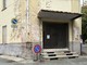 Il Cinema Trento con i segnali che avvisano della ripartenza del cantiere