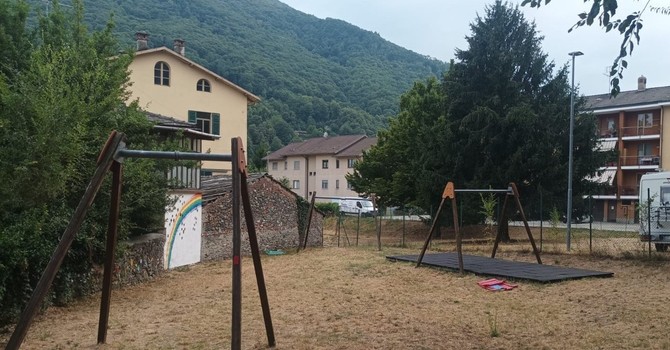 Il parco giochi spoglio di Sanciò
