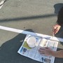 Giovani al lavoro per sistemare il campo Giovani al lavoro per sistemare il campo