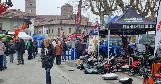Trattori, agri-influencer e campagna in miniatura: torna la Fiera della Meccanizzazione agricola Trattori, agri-influencer e campagna in miniatura: torna la Fiera della Meccanizzazione agricola