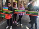 I giovani vigonesi aiutano la popolazione di Gaza con scatole arcobaleno I giovani vigonesi aiutano la popolazione di Gaza con scatole arcobaleno