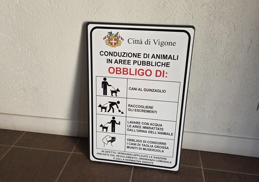 Uno dei nuovi cartelli Uno dei nuovi cartelli
