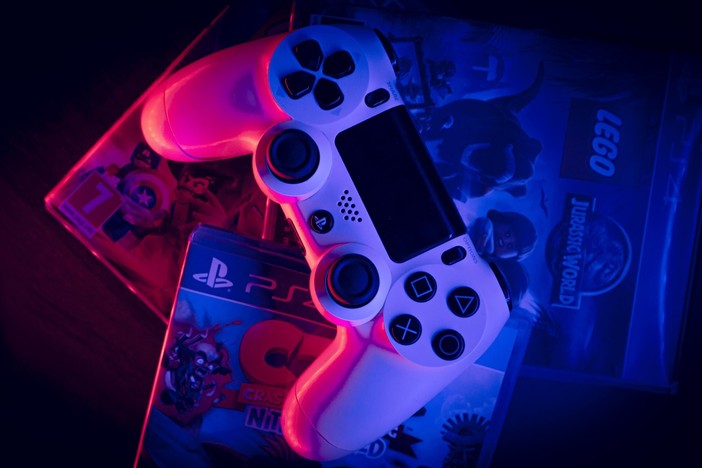 Figli attaccati ai videogame: due incontri per le famiglie