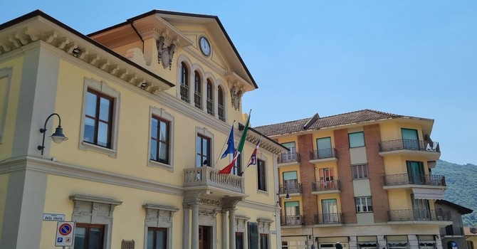 Villar Perosa: vigilesse e sindaco salvano la vita a un uomo Villar Perosa: vigilesse e sindaco salvano la vita a un uomo