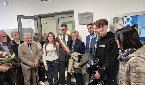 La targa dopo lo svelamento La targa dopo lo svelamento