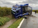 Camion esce di strada sulla Provinciale tra Vigone e Macello
