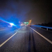 Terribile incidente in tangenziale all'uscita di corso Regina: morto un uomo