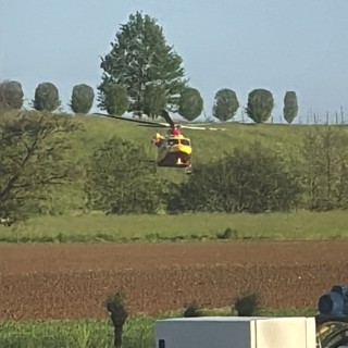 Incidente tra auto e moto a Bricherasio: grave un 23enne