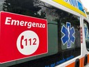 Tragedia a Carignano: perde il controllo dell'auto e va a schiantarsi contro un albero, morto