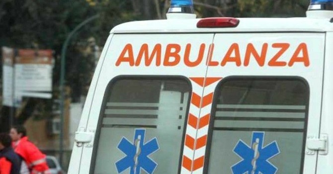 Precipita con il paracadute a Cumiana: morto un 43enne Precipita con il paracadute a Cumiana: morto un 43enne