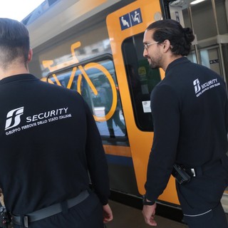 Ferrovie, oltre mille operatori di FS Security con le bodycam: più sicurezza nelle stazioni e sui treni