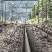 Uomo investito e ucciso da un treno a Villastellone, circolazione ferroviaria sospesa