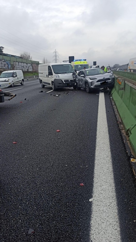 Incidente lungo la tangenziale di Torino all'altezza di Collegno