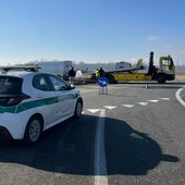 La vettura della Polizia Locale intervenuta sul luogo dell'incidente