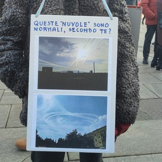 Insetti, UE e scie chimiche: la manifestazione dei sovranisti alimentari a Torino