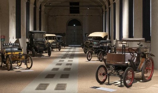 La Palazzina di Stupinigi ricorda Margherita di Savoia, tra cavalli e motori