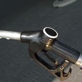 Inizio anno amaro per gli automobilisti di Torino e provincia: il 2 gennaio a secco molte stazioni Eni Inizio anno amaro per gli automobilisti di Torino e provincia: il 2 gennaio a secco molte stazioni Eni