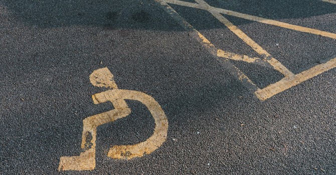 Quattro nuovi stalli riservati: a Villar Perosa cresce il numero di parcheggi per disabili Quattro nuovi stalli riservati: a Villar Perosa cresce il numero di parcheggi per disabili