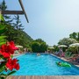 Un weekend in Liguria: il verde del Camping delle Rose tra piscine, solarium e comfort