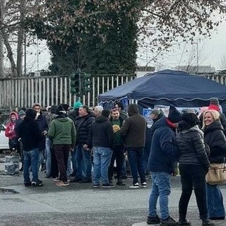 Presidio davanti alla Porta 2 di Mirafiori questa mattina Presidio davanti alla Porta 2 di Mirafiori questa mattina