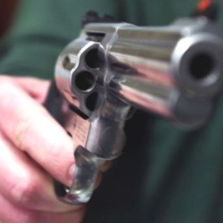 I fatti si sono verificati nella notte tra domenica e lunedì